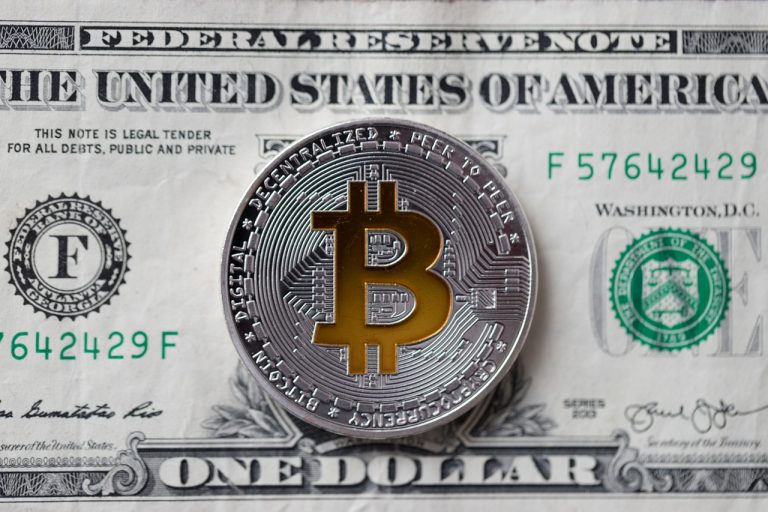 Bitcoin Kurs setzt Erholungsrallye bei stabilem Dollar und Stimulus-Verhandlungen fort