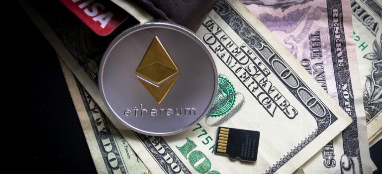 Ethereum Kurs Prognose ETH Münze auf Dollar Scheinen