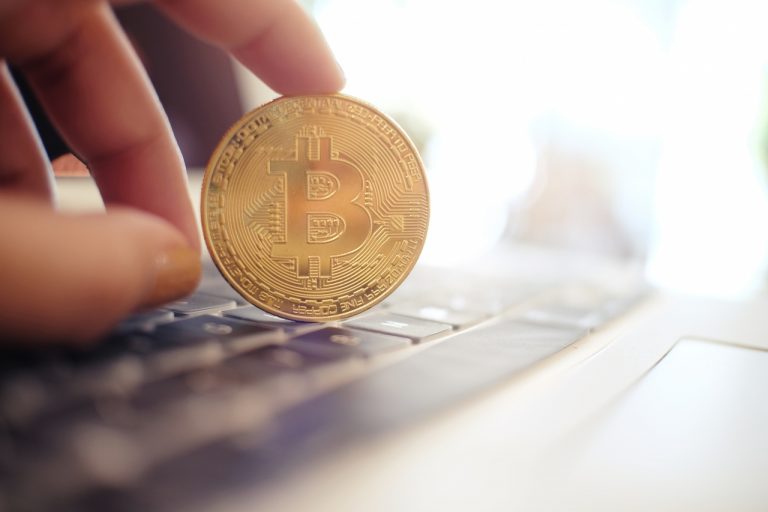 Bitcoin Prognose: Kurs erreicht die 43.000-Dollar-Marke – Allzeithoch in Sicht?