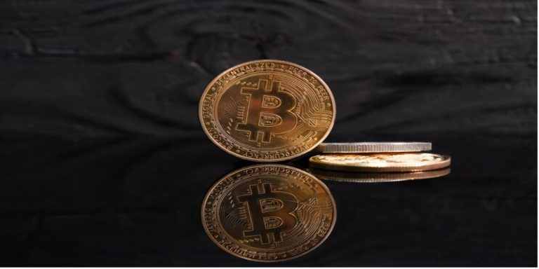 The Bitcoin Price Iceberg: 68.4% Unmoved Despite Market Volatility – Is This The Ultimate Bullish Signal?