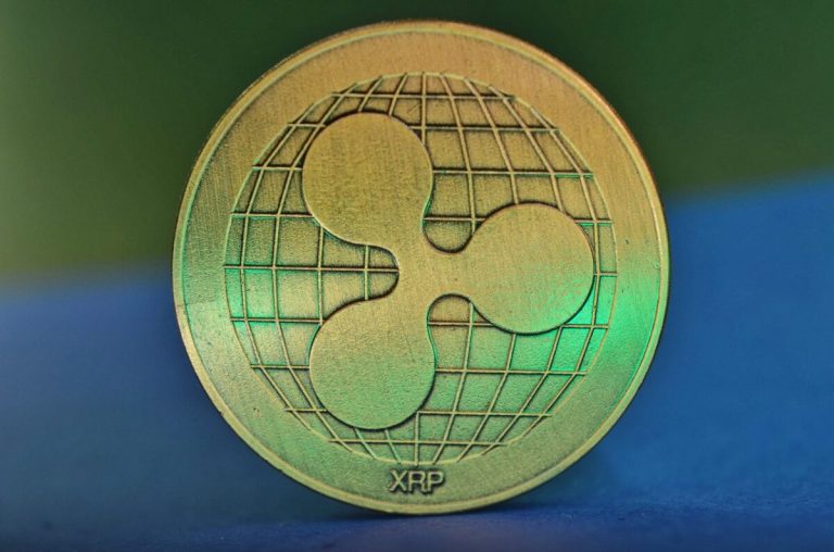 Ripple Price crashes below 40 cents again! Opportunity to Buy XRP?