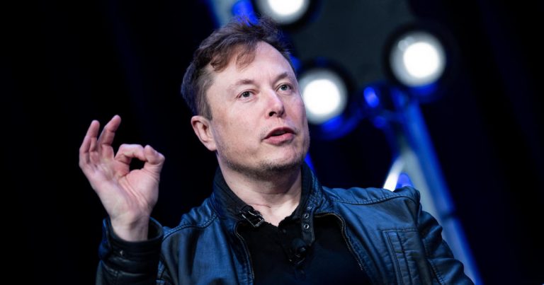 Tesla Stock Poised For A Bounce Towards $520 But Analyst Claims It’s Like The Bitcoin Bubble