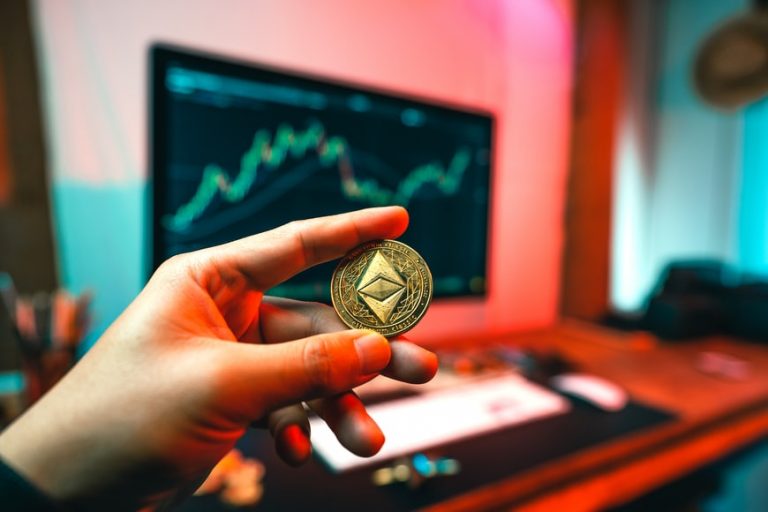 This Indicator is helping Crypto Traders make money…How to use VIX?